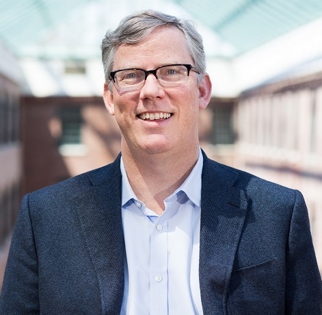 brian halligan_headshot.jpg